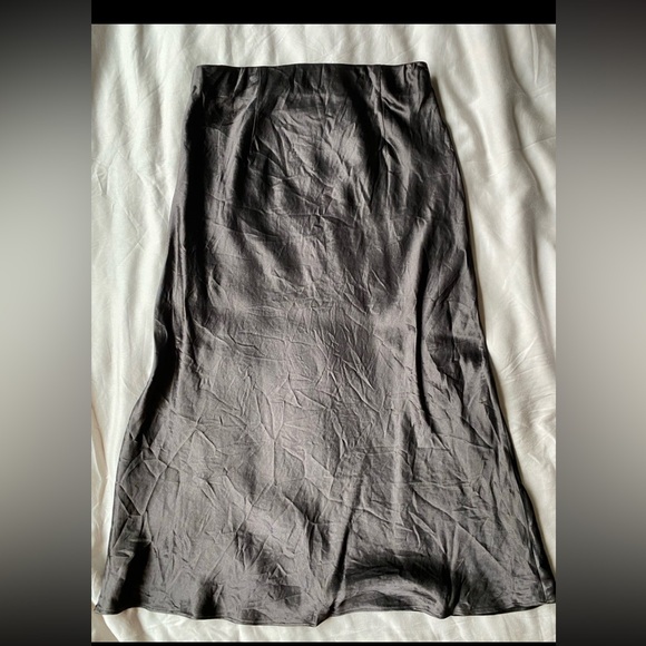 Aritzia  Babaton slip skirt chocolate dark brown size 4 - Picture 1 of 5